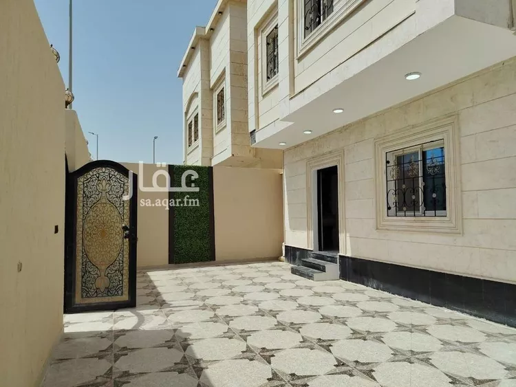 فيلا للبيع في شارع سفيان الثقفي, حي ضاحية الملك فهد, مدينة الدمام, المنطقة الشرقية