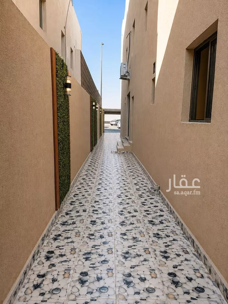 فيلا للبيع في شارع تمام بن عبيدة, حي طيبة, مدينة الدمام, المنطقة الشرقية صورة 2