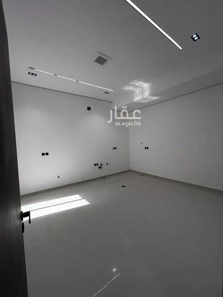 دور للبيع في حي عكاظ, مدينة الرياض, منطقة الرياض صورة 5