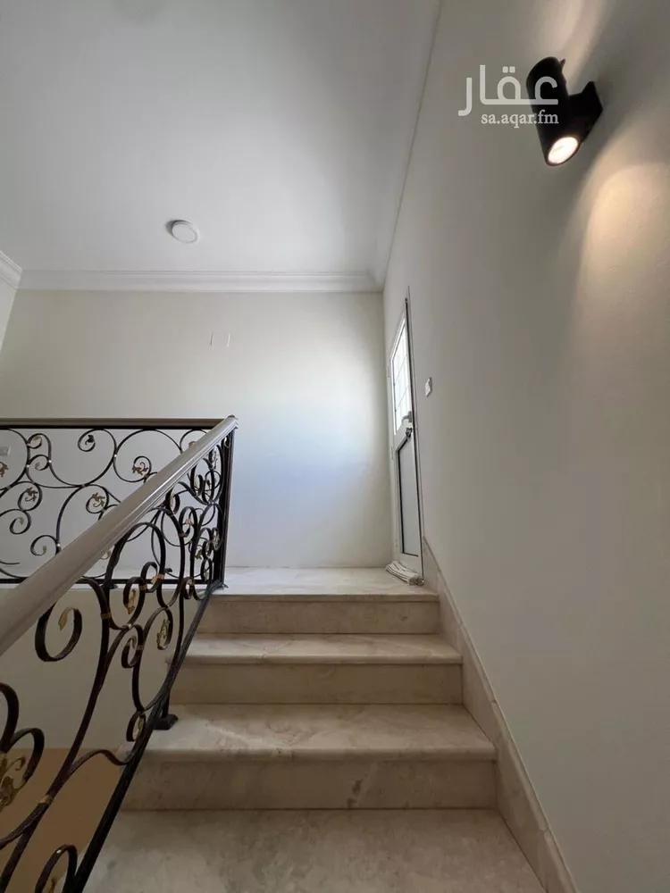 فيلا للبيع في شارع احمد فريد الرفاعي, حي البساتين, مدينة جدة, منطقة مكة المكرمة صورة 3