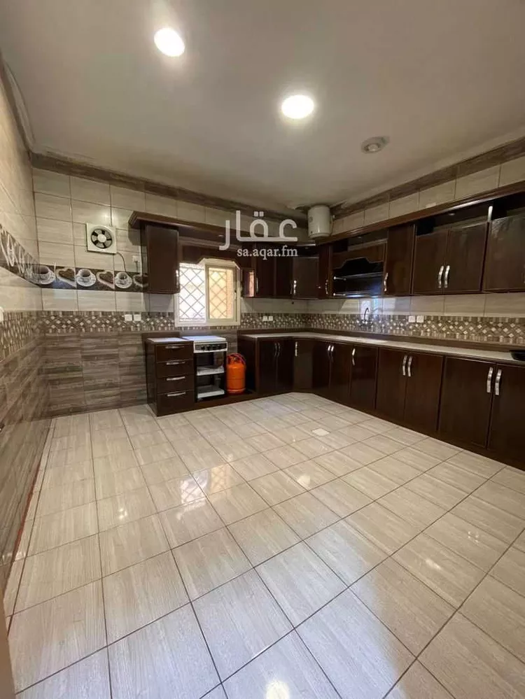 شقة للإيجار في شارع 8 الفيصلية, حي الفيصلية, مدينة النماص, منطقة عسير صورة 3