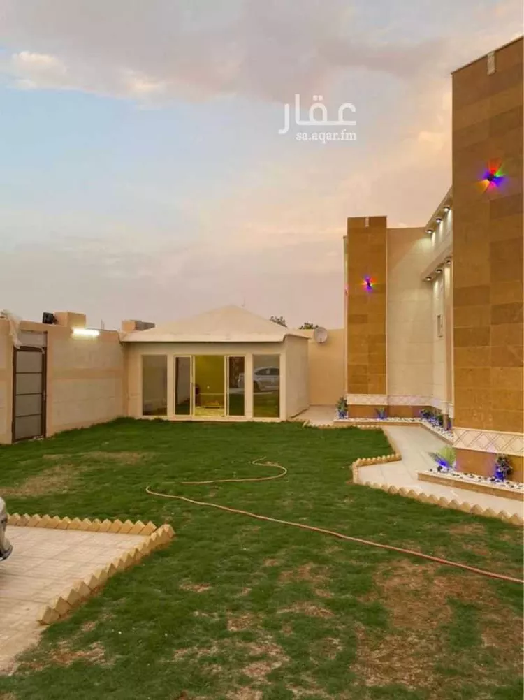 عمارة للبيع في شارع التنسيق ، حي الصناعية ، حفر الباطن ، حفر الباطن