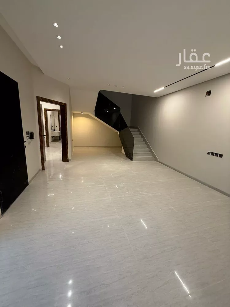 فيلا للبيع في شارع عفيف الدين الثقفي, حي المهدية, مدينة الرياض, منطقة الرياض صورة 4