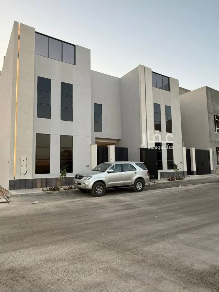 فيلا للبيع في شارع إسماعيل بن حماد, حي المهدية, مدينة الرياض, منطقة الرياض صورة 2