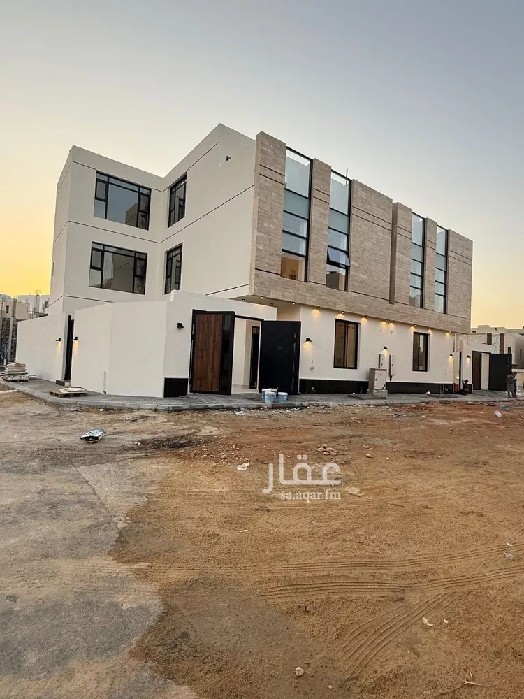 فيلا للبيع في شارع أحمد مفتي المكي الحنفي, حي المهدية, مدينة الرياض, منطقة الرياض