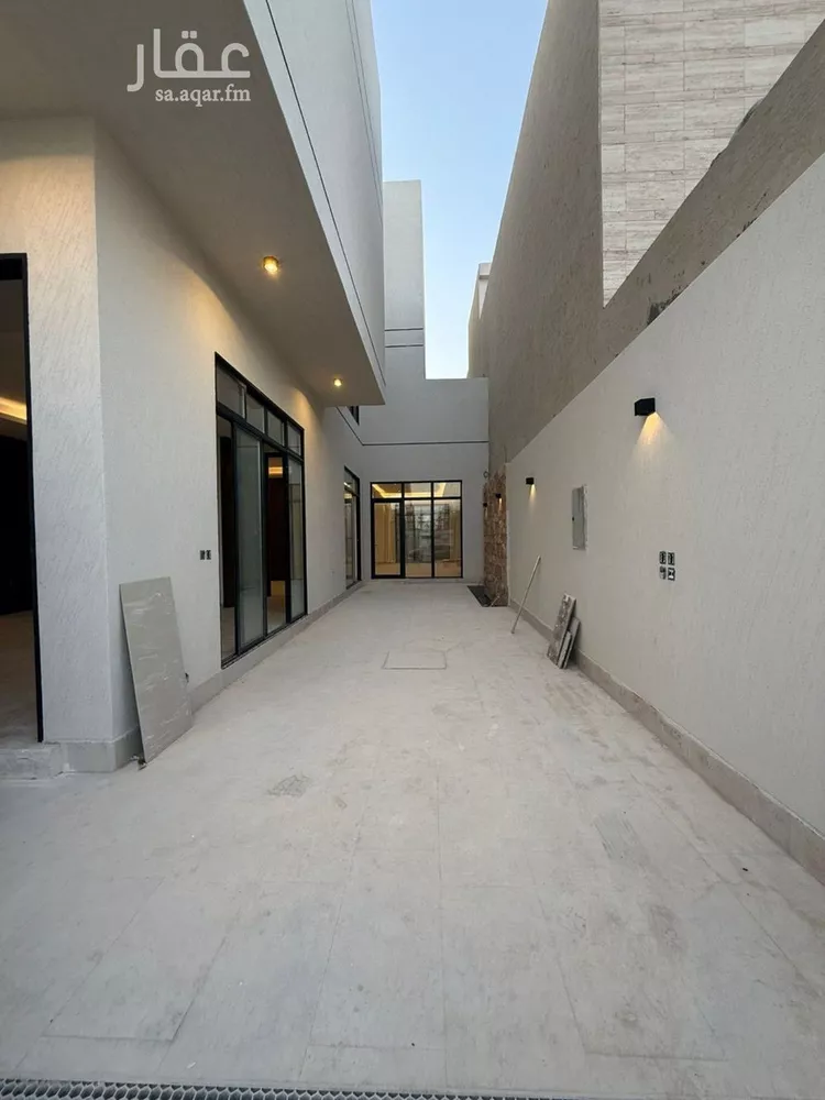 فيلا للبيع في شارع إسماعيل بن حماد, حي المهدية, مدينة الرياض, منطقة الرياض صورة 5
