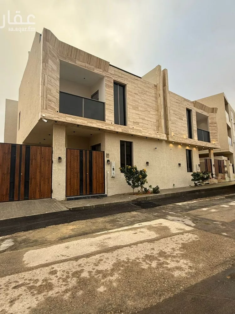 فيلا للبيع في شارع قطب الدين بن السلطان, حي المهدية, مدينة الرياض, منطقة الرياض صورة 3