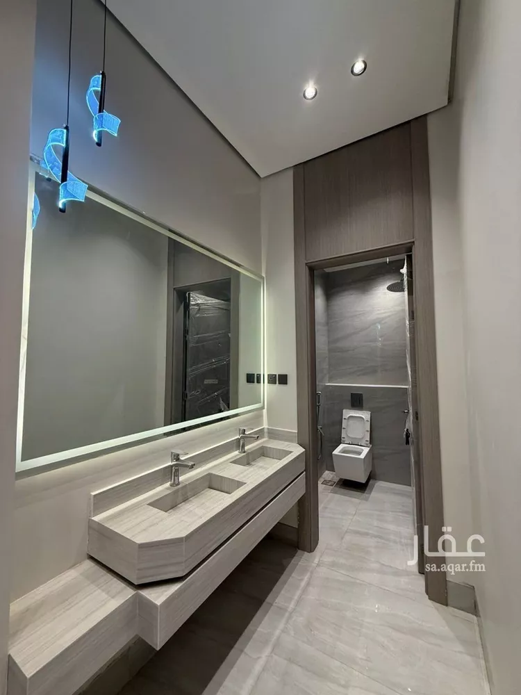 فيلا للبيع في شارع إسماعيل بن حماد, حي المهدية, مدينة الرياض, منطقة الرياض صورة 2