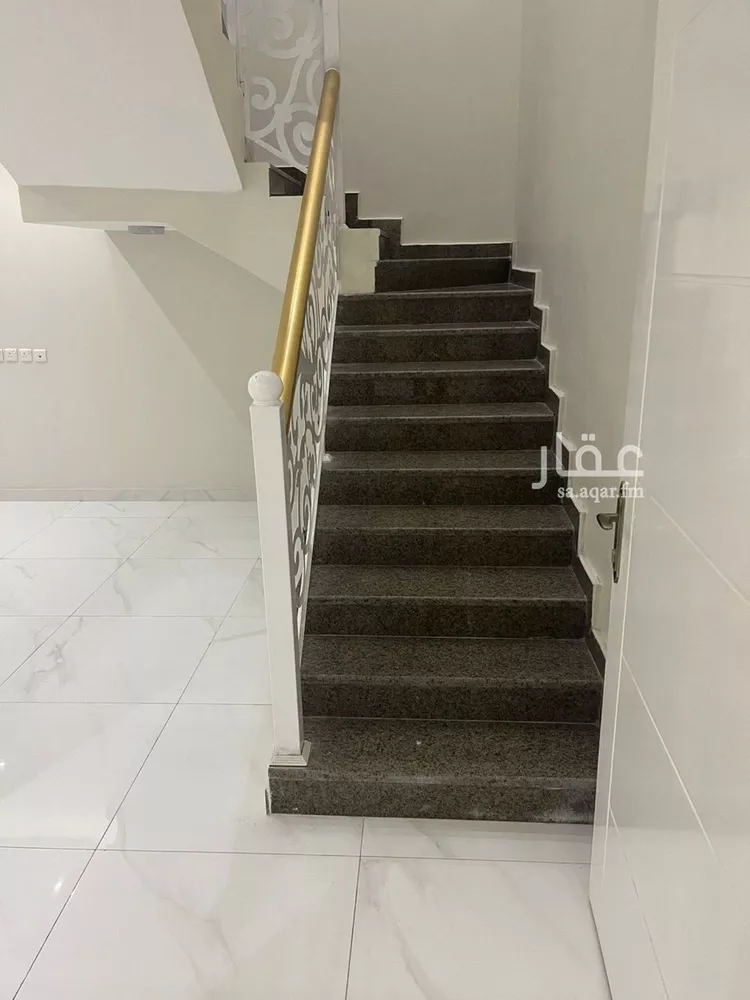 شقة للبيع في شارع الانوار, حي البحيرة, مدينة الخبر, المنطقة الشرقية صورة 3