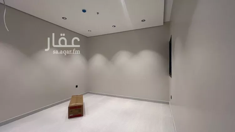 شقة للبيع في شارع شارع عرض 20 متر, حي الحمراء, مدينة الخبر, المنطقة الشرقية صورة 2