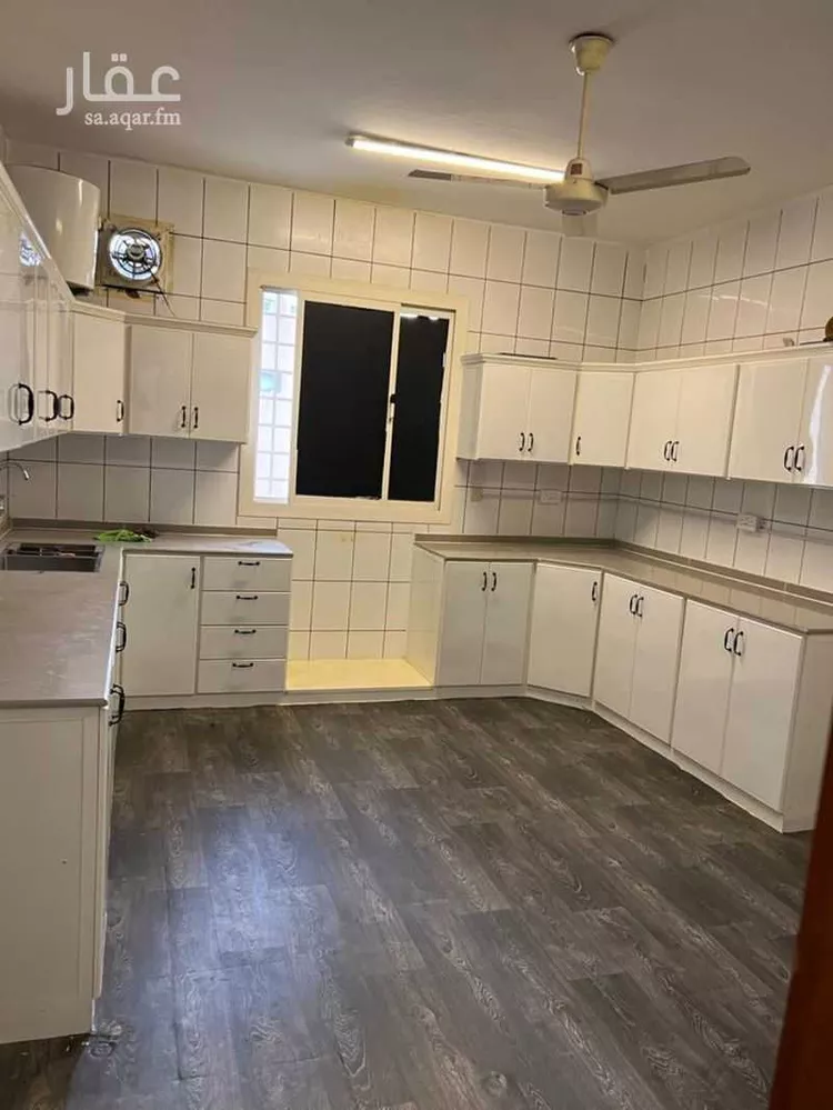 دور للإيجار في شارع شارع الفاروقي, حي المروج, مدينة ابها, منطقة عسير صورة 5