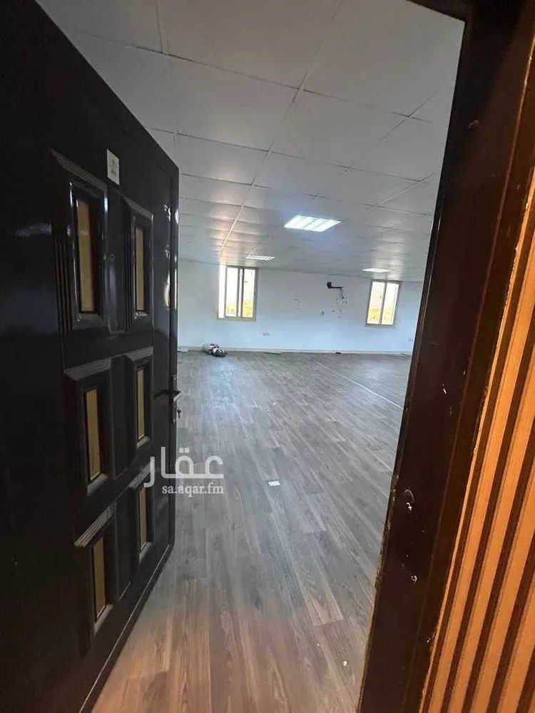مكتب تجاري للإيجار في شارع عبدالرحمن بن عوف, حي المنار, مدينة الدمام, المنطقة الشرقية صورة 2