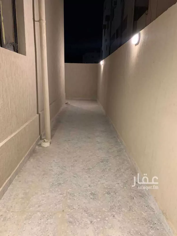 عمارة للبيع في حي ، شارع مسلم بن عبدالله الجهني ، حي عروة ، المدينة المنورة ، منطقة المدينة المنورة صورة 2