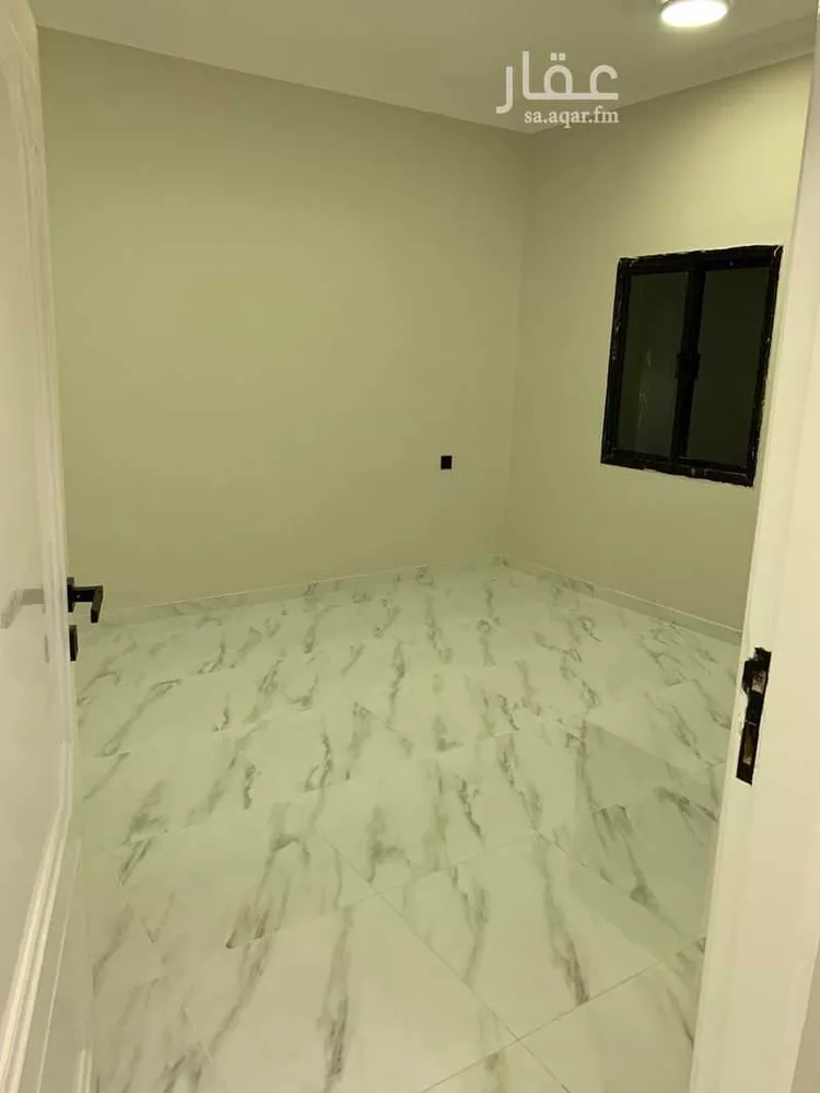 عمارة للبيع في شارع مندوس بنت عمرو الخزرجية ، حي الوبرة ، المدينة المنورة ، منطقة المدينة المنورة صورة 2