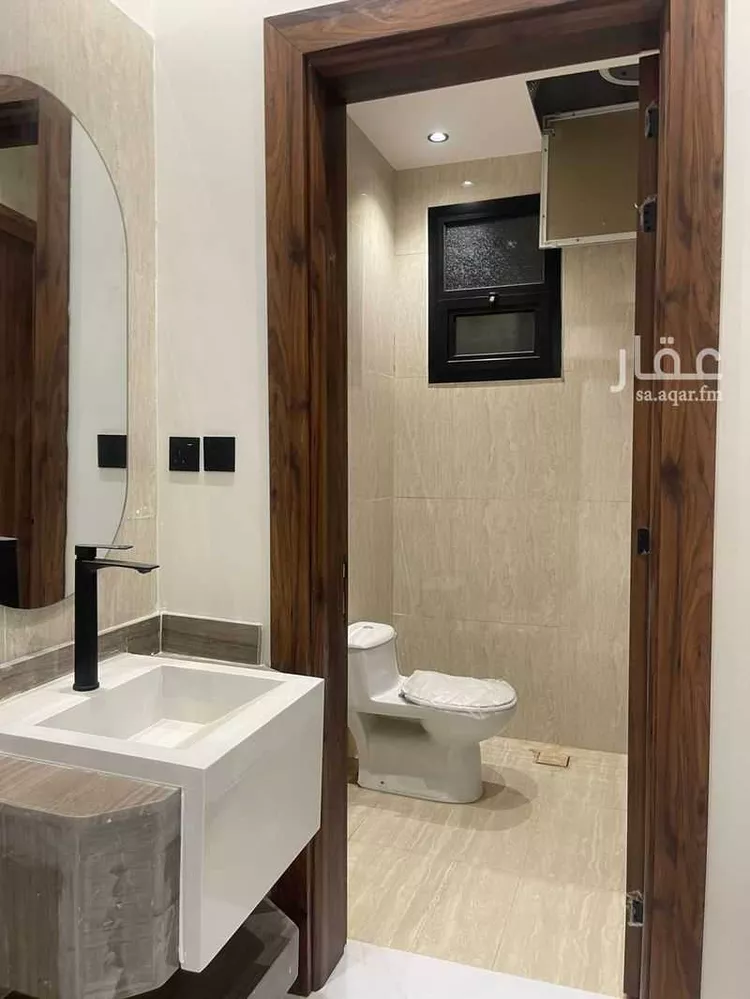 Floor for Sale in Riyadh Al Janadriyah صورة 2