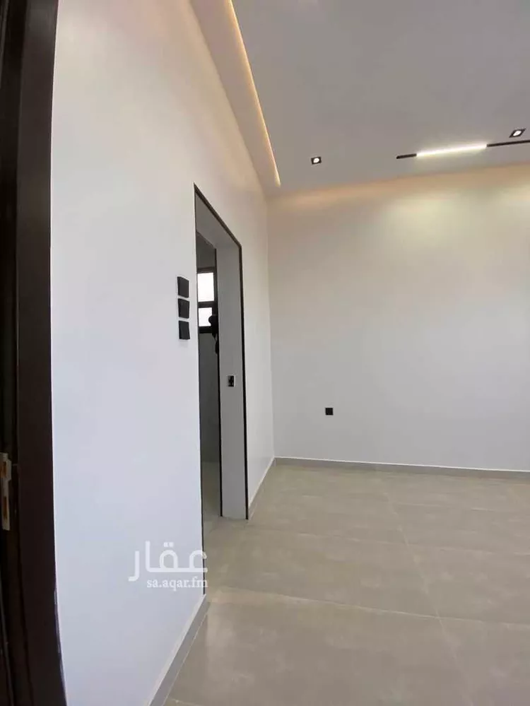 دور للبيع في شارع عمر بن حبيب, حي الجنادرية, مدينة الرياض, منطقة الرياض صورة 3