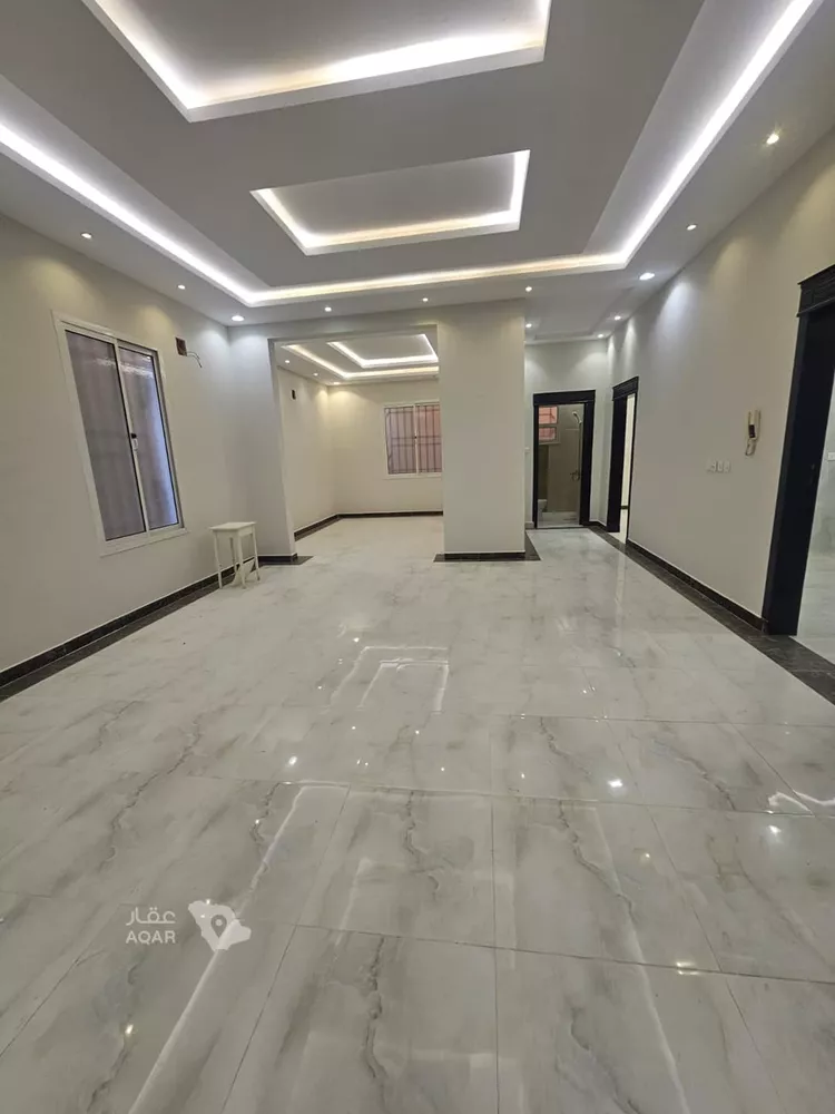 فيلا للبيع في شارع عمر مكرم, حي الرمال, مدينة الرياض, منطقة الرياض صورة 5