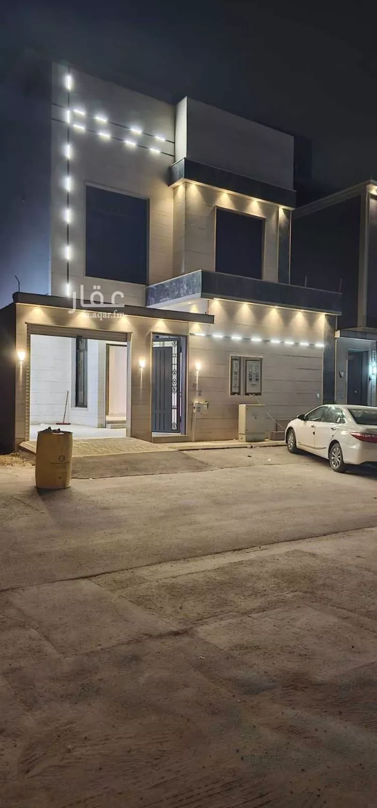 Floor for Sale in Riyadh Al Janadriyah