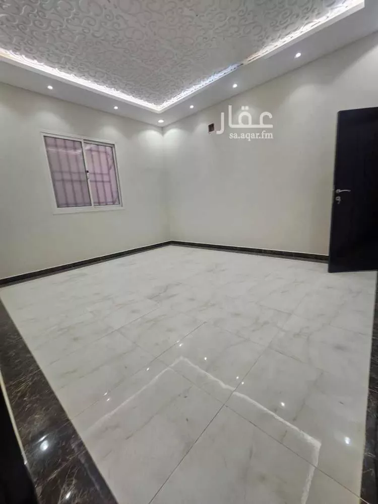 فيلا للبيع في شارع عمر مكرم, حي الرمال, مدينة الرياض, منطقة الرياض 10
