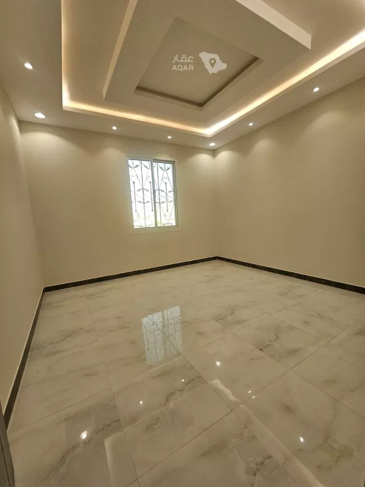 فيلا للبيع في شارع عمر مكرم, حي الرمال, مدينة الرياض, منطقة الرياض 6