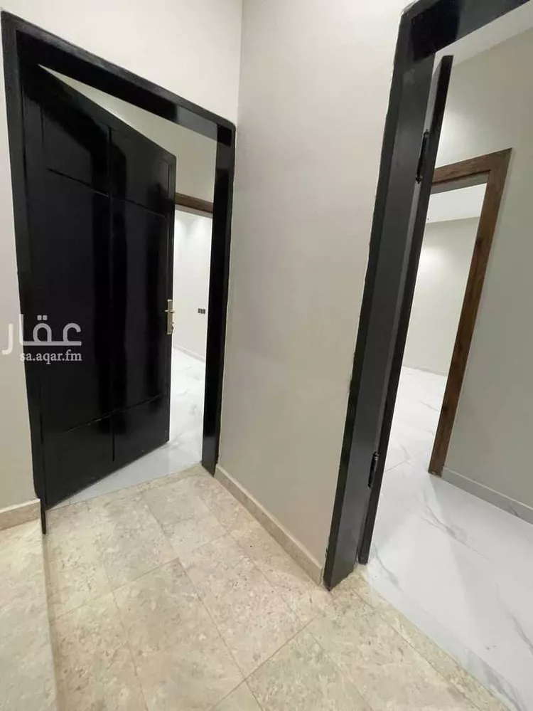 Floor for Sale in Riyadh Al Janadriyah