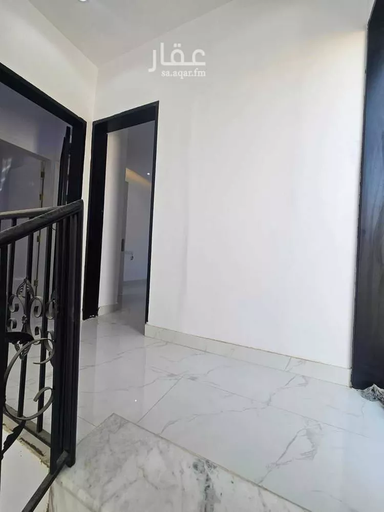 دور للبيع في شارع رقم 154, حي الجنادرية, مدينة الرياض, منطقة الرياض صورة 2
