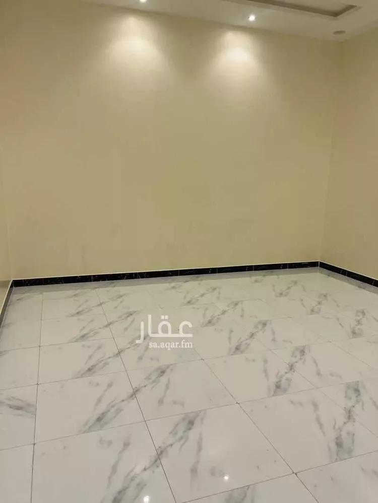 فيلا للبيع في شارع عمر بن عبدالكريم المكي, حي بدر, مدينة الرياض, منطقة الرياض 7