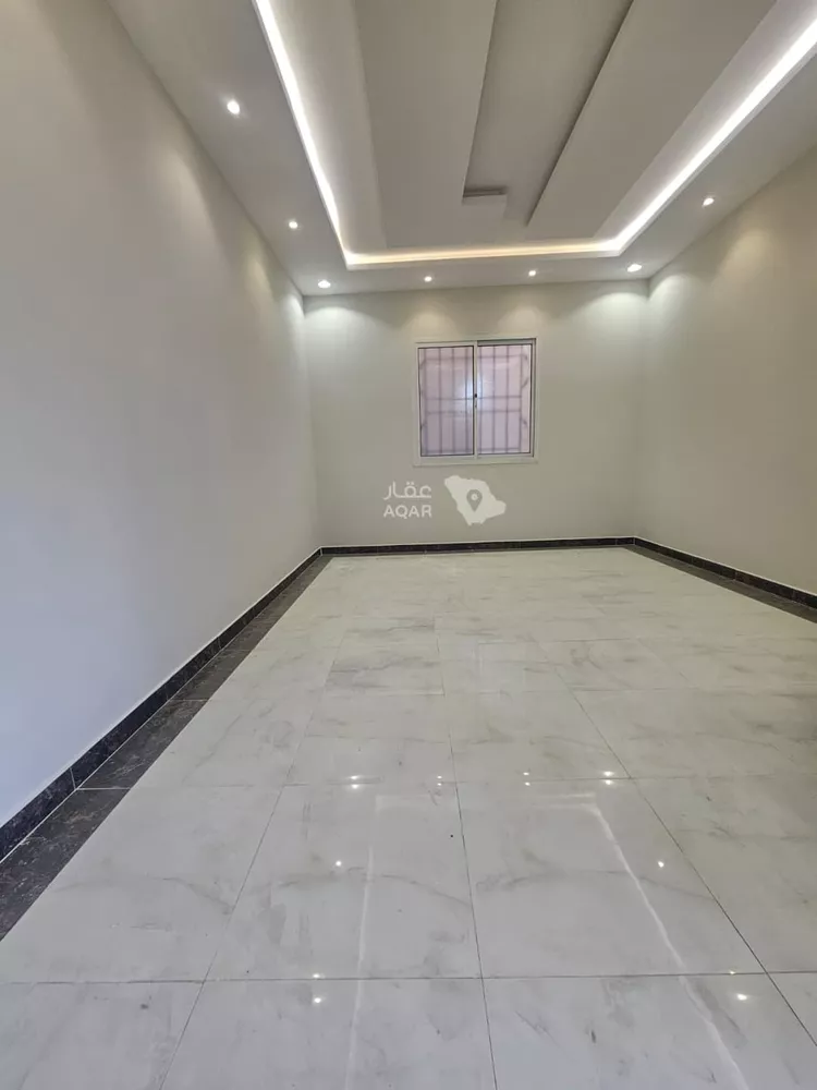فيلا للبيع في شارع عمر مكرم, حي الرمال, مدينة الرياض, منطقة الرياض صورة 3