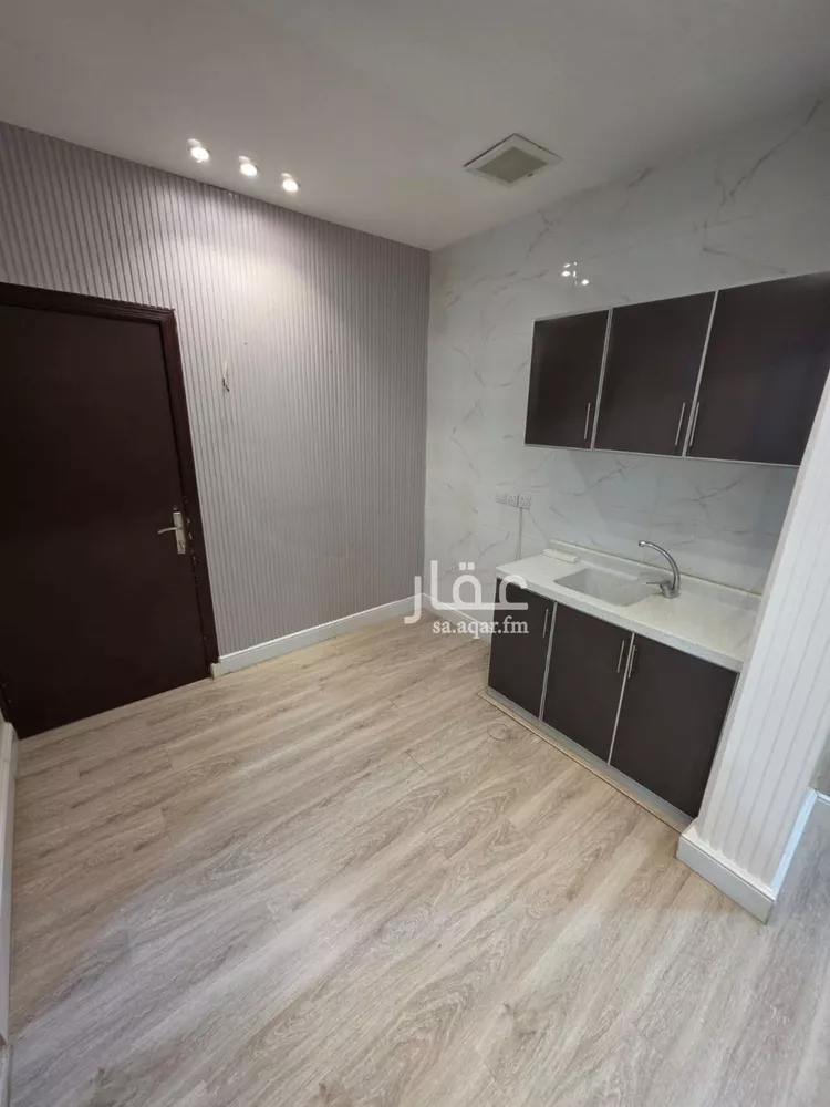 شقة للإيجار في شارع عثمان بن عفان الفرعي, حي الفلاح, مدينة الرياض, منطقة الرياض صورة 3