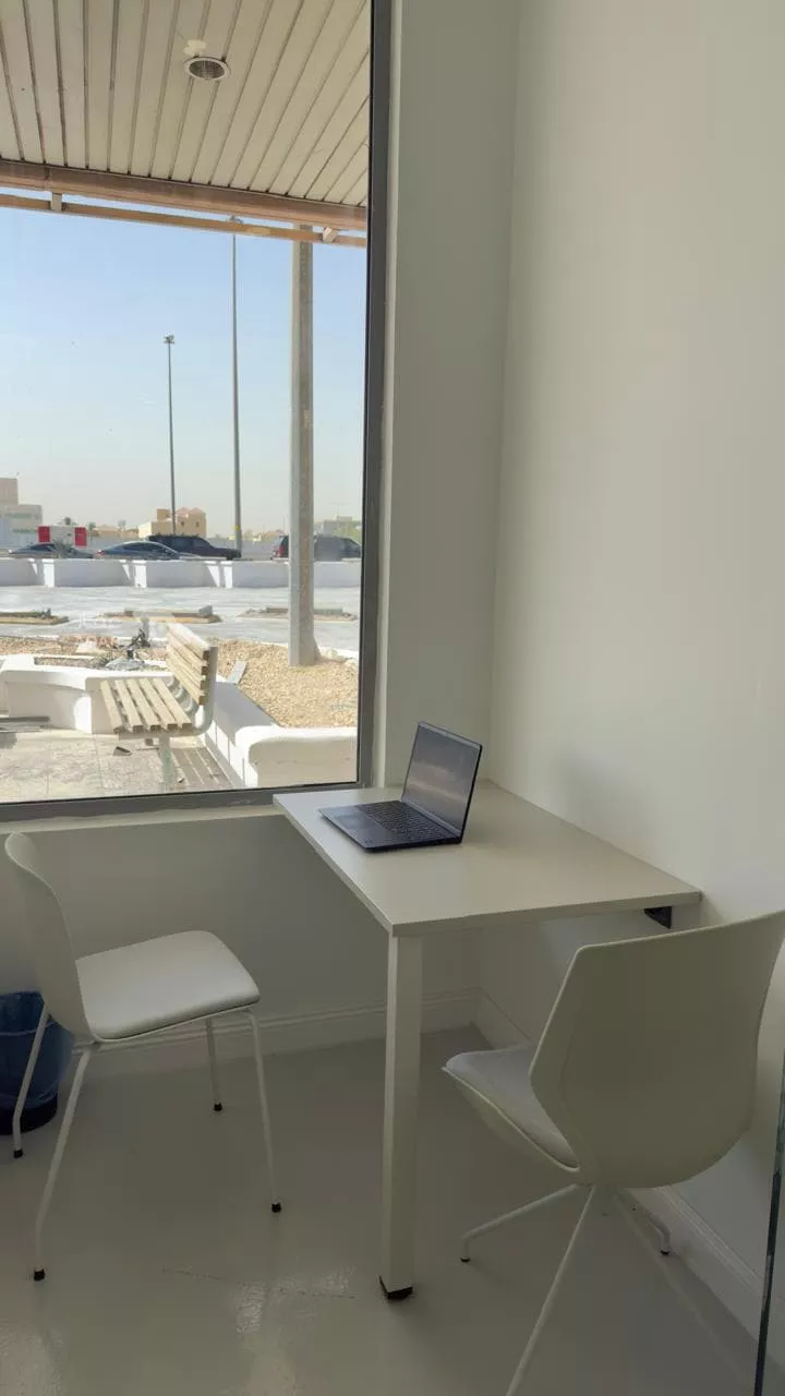 مكتب تجاري للإيجار في شارع خريص الفرعي, حي الروضة, مدينة الرياض, منطقة الرياض