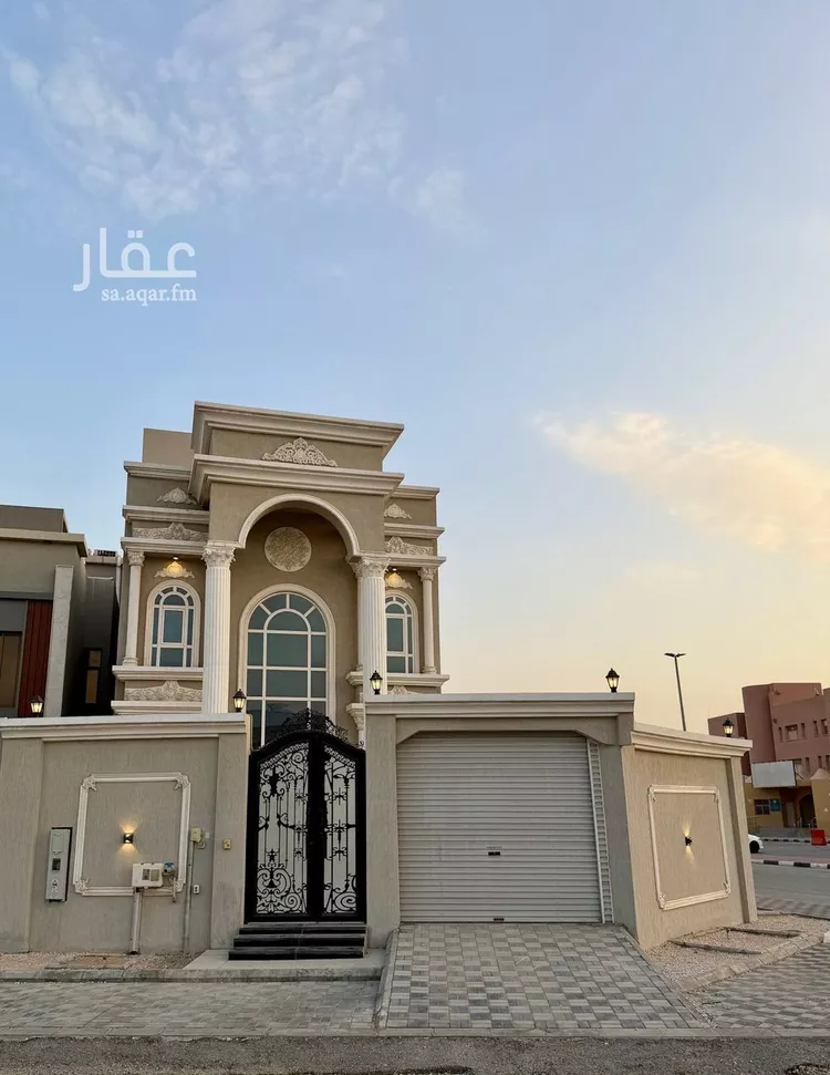 فيلا للبيع في شارع الحنان, حي الشعلة, مدينة الدمام, المنطقة الشرقية