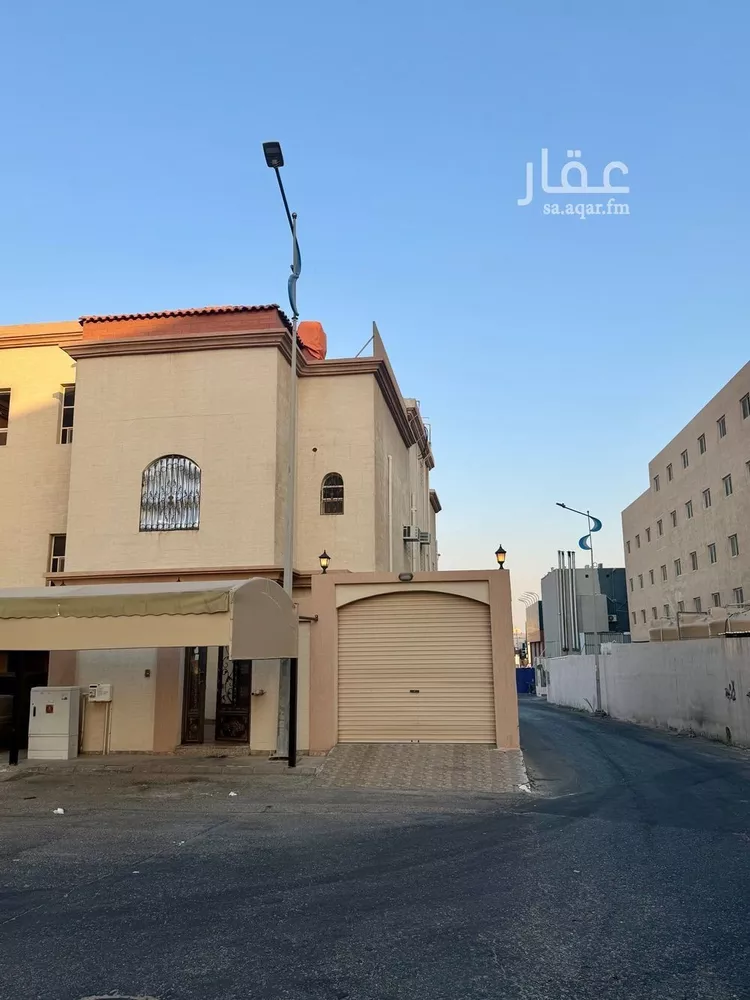 شقة للبيع في شارع ابو محمد المهذب, حي الندى, مدينة الدمام, المنطقة الشرقية