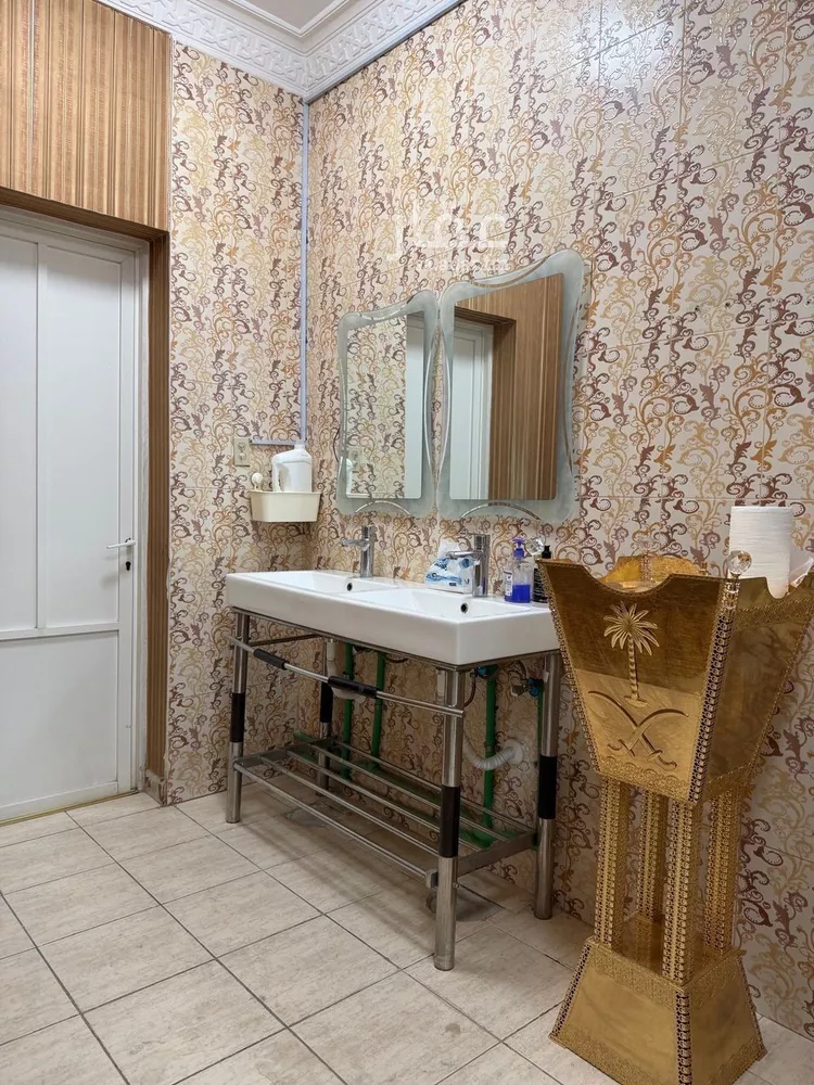 عمارة للبيع في شارع ايمن بن خزيم, حي أحد, مدينة الدمام, المنطقة الشرقية 12