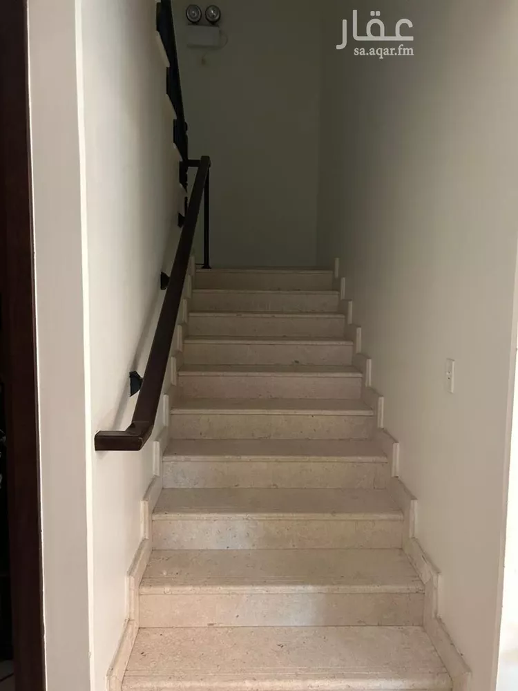 فيلا للبيع في شارع الوسيع, حي جلمودة, مدينة مدينه الجبيل الصناعيه, المنطقة الشرقية صورة 4