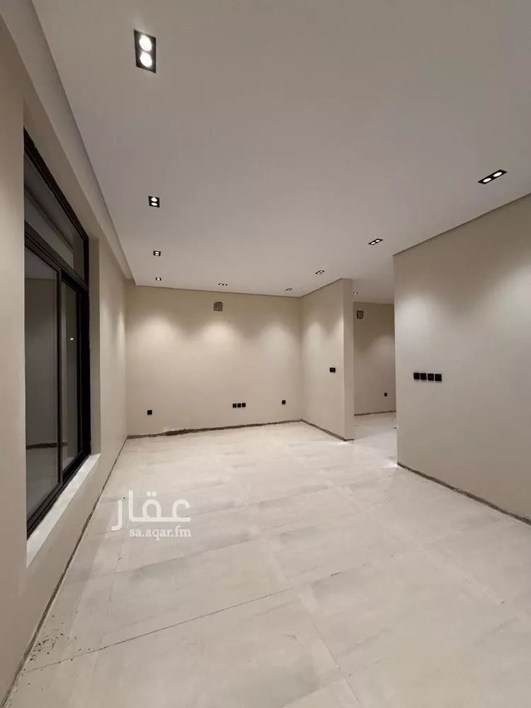 فيلا للبيع في شارع عبدالله بن الارقم, حي العروبة, مدينة الدمام, المنطقة الشرقية صورة 2