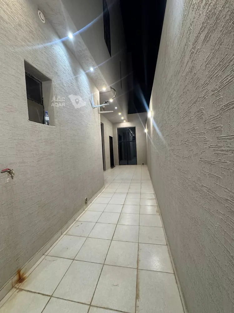 فيلا للإيجار في شارع الربيع بن سليمان, حي الرمال, مدينة الرياض, منطقة الرياض 21