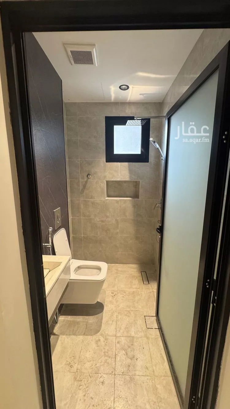 شقة للإيجار في شارع القرية العليا, حي الحمراء, مدينة الخبر, المنطقة الشرقية صورة 5