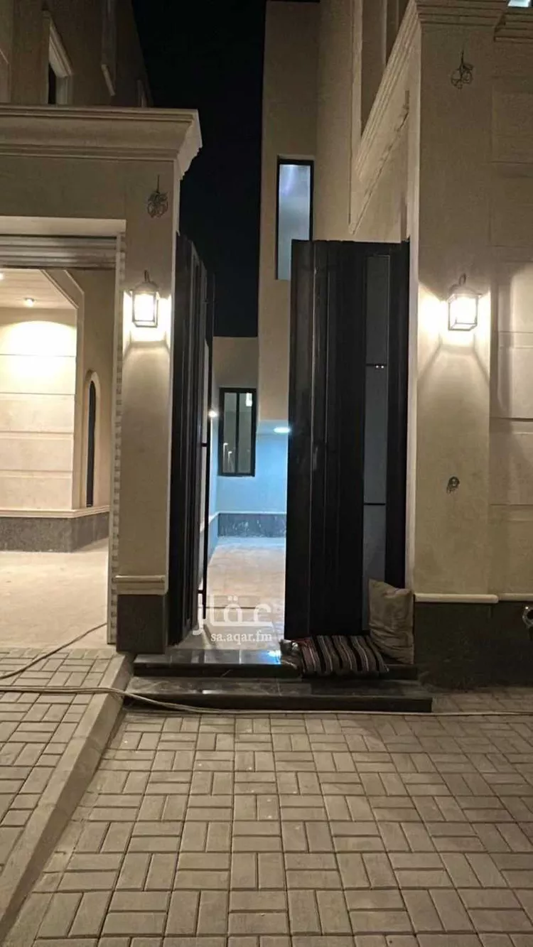 فيلا للبيع في شارع فايز العوفي , حي الوسام, مدينة الرياض, منطقة الرياض صورة 2