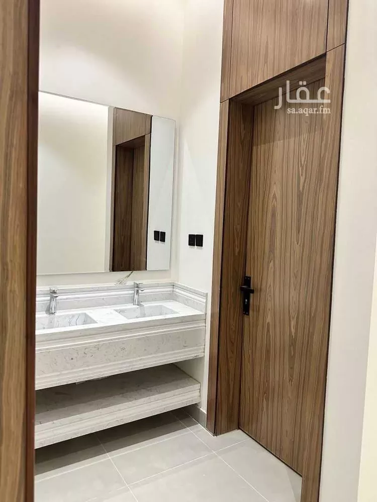 دور للبيع في شارع فايز العوفي, حي الوسام, مدينة الرياض, منطقة الرياض 10