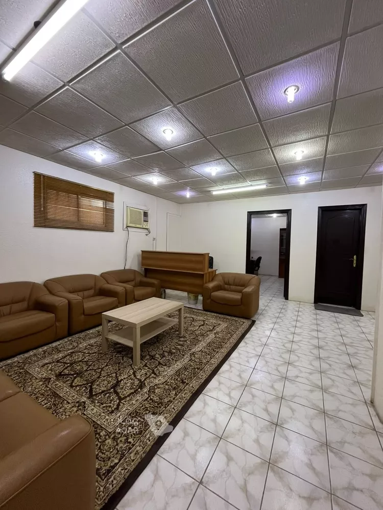 Commercial Office for Rent in Riyadh Al Malaz 4