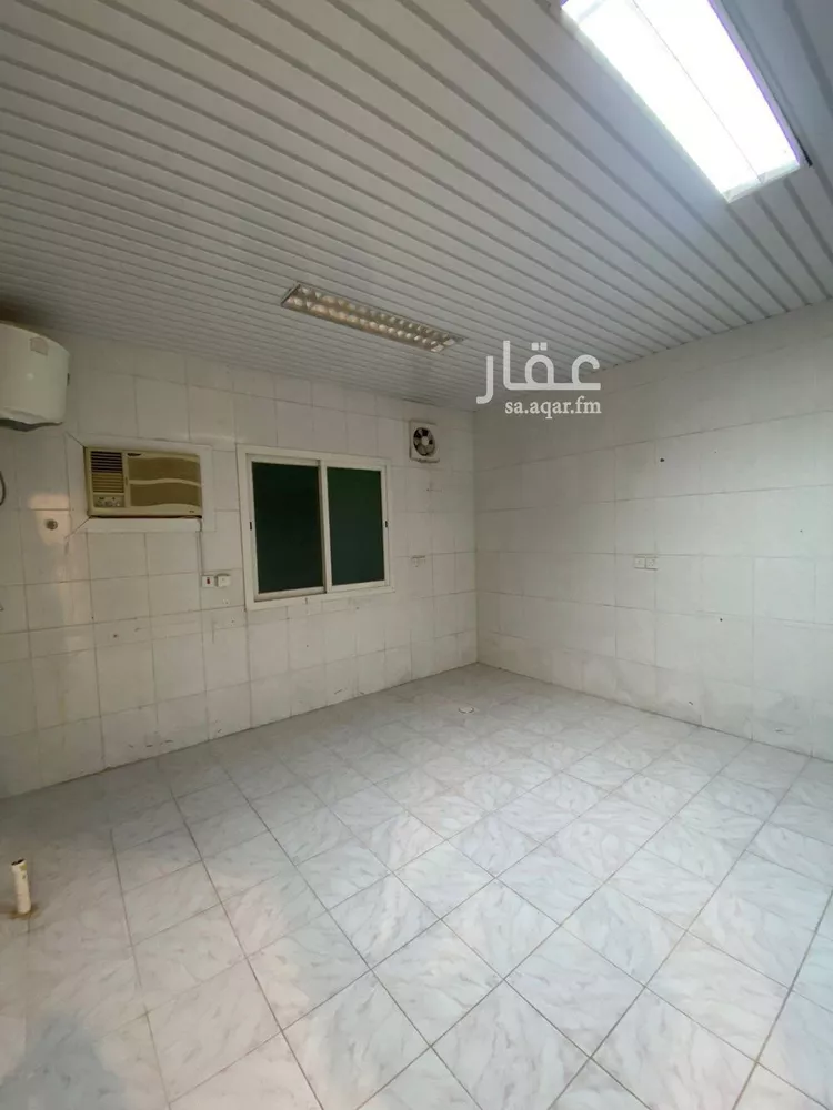 Floor for Rent in Riyadh Al Falah 7