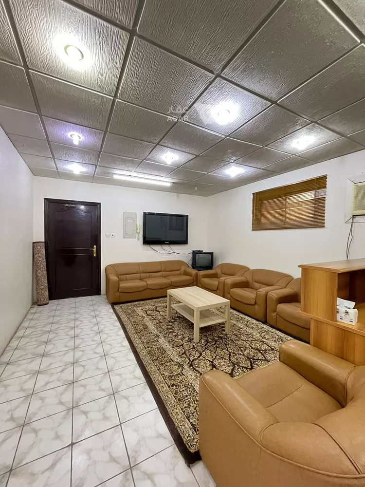 Commercial Office for Rent in Riyadh Al Malaz 5