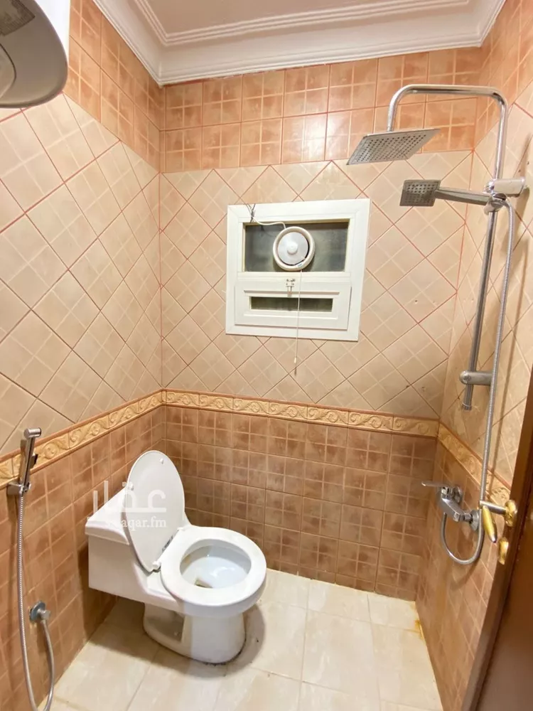 شقة للإيجار في شارع جرير بن عبدالله البجلي, حي مغرزات, مدينة الرياض, منطقة الرياض صورة 3