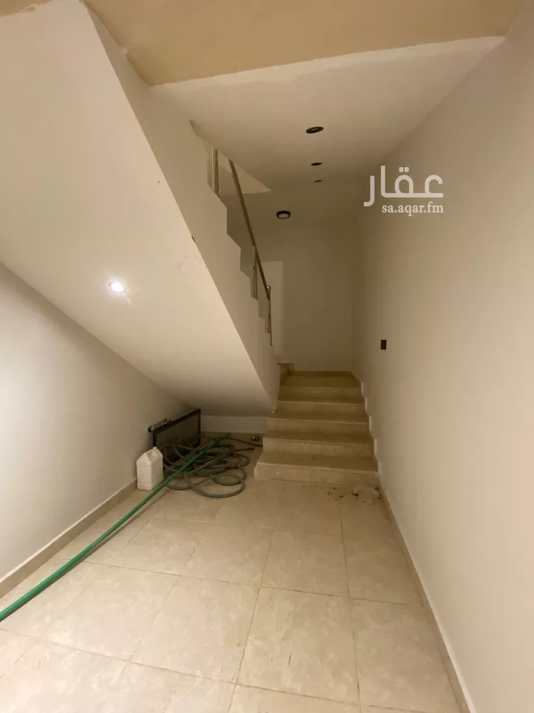 شقة للإيجار في شارع أحمد بن محمد العيالي, حي عكاظ, مدينة الرياض, منطقة الرياض