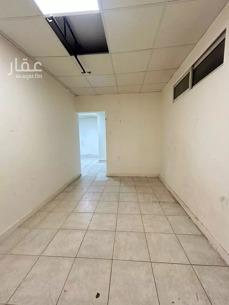مكتب تجاري للإيجار في شارع الشيخ سلمان بن حمد آل خليفة, حي الملز, مدينة الرياض, منطقة الرياض صورة 5