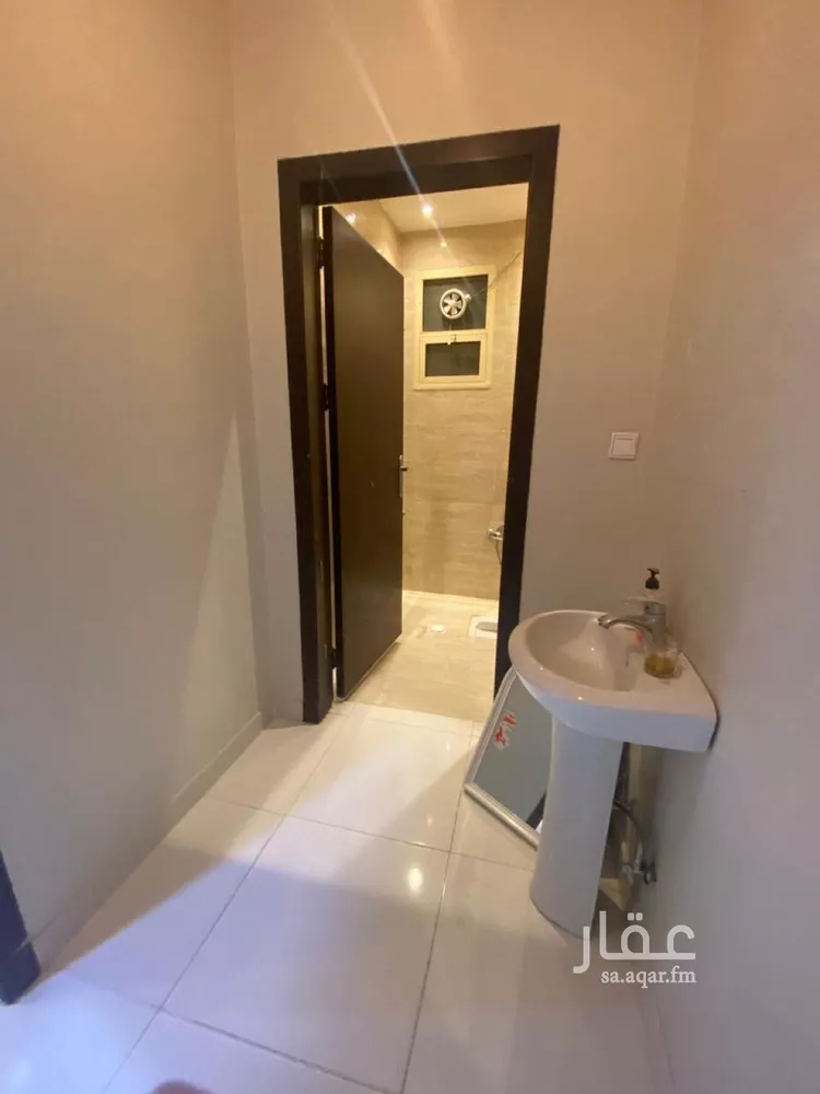 شقة للإيجار في شارع حصن القصير, حي الحزم, مدينة الرياض, منطقة الرياض صورة 3