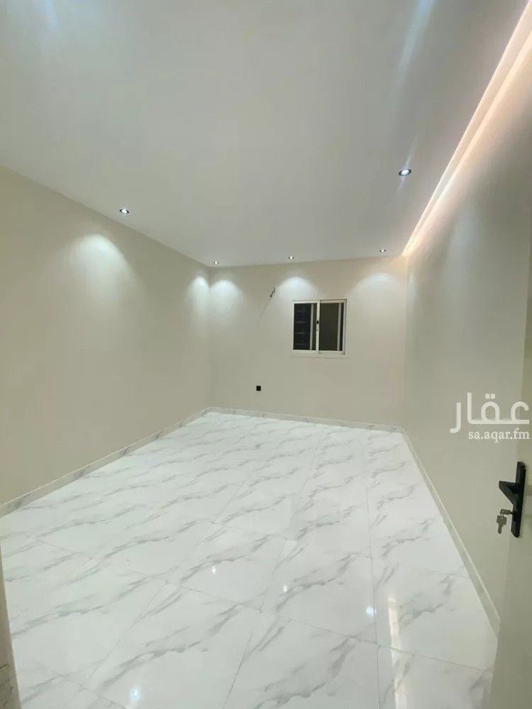 شقة للإيجار في شارع حارثة بن عدي, حي الوزارات, مدينة الرياض, منطقة الرياض صورة 2