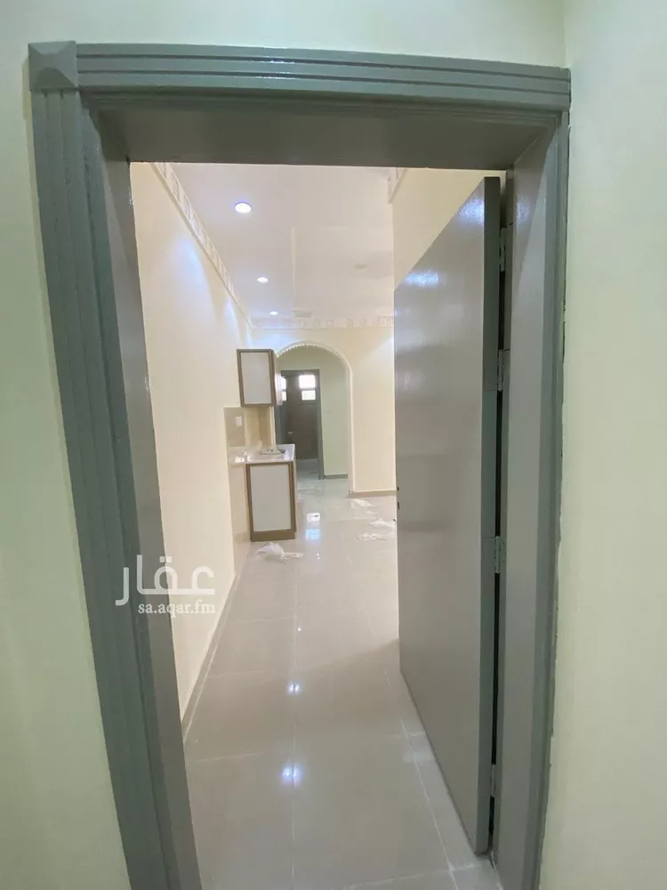 شقة للإيجار في شارع يثرب, حي بدر, مدينة الرياض, منطقة الرياض صورة 3