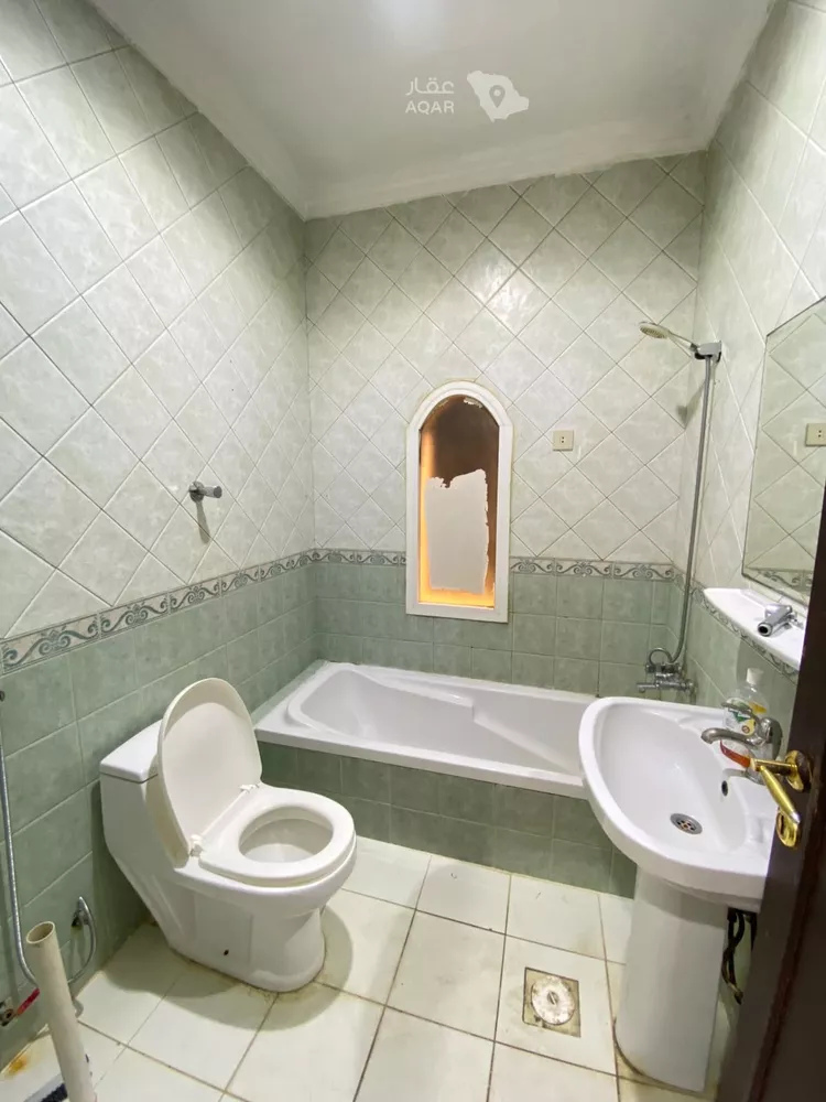 Commercial Office for Rent in Riyadh Al Malaz 6