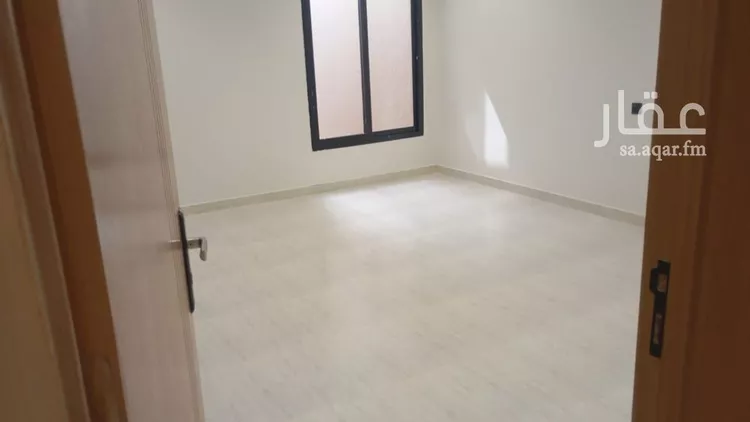 دور للبيع في شارع العزم, حي بدر, مدينة الرياض, منطقة الرياض 9